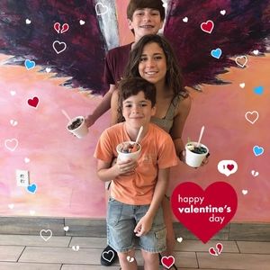 Meet your Posher, Joy